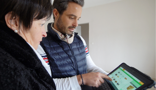 photo cap renov utilisé sur le chantier avec un prospect